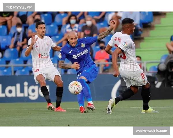 赫塔费开办社区足球班 贫困儿童免费接受专业培训